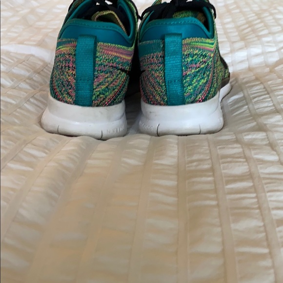 Nike Free 5.0 multi color size 6. - Picture 7 of 10